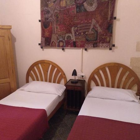 Hostal Corona Palma Kültér fotó