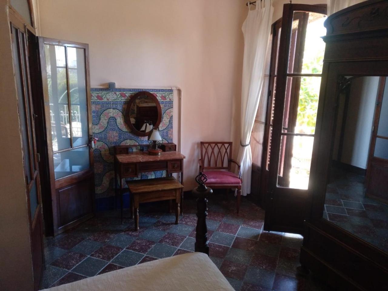 Hostal Corona Palma Kültér fotó